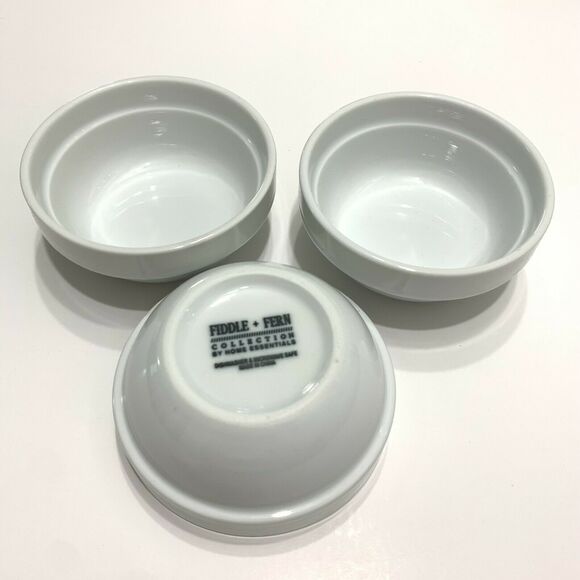 Fiddle & Fern Set of 3 Pieces White Porcelain Pinch Bowls 4.5 fl.oz / 133 ml New - Picture 2 of 14